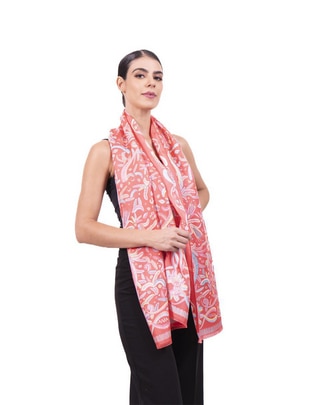 Chal estampado gráfico