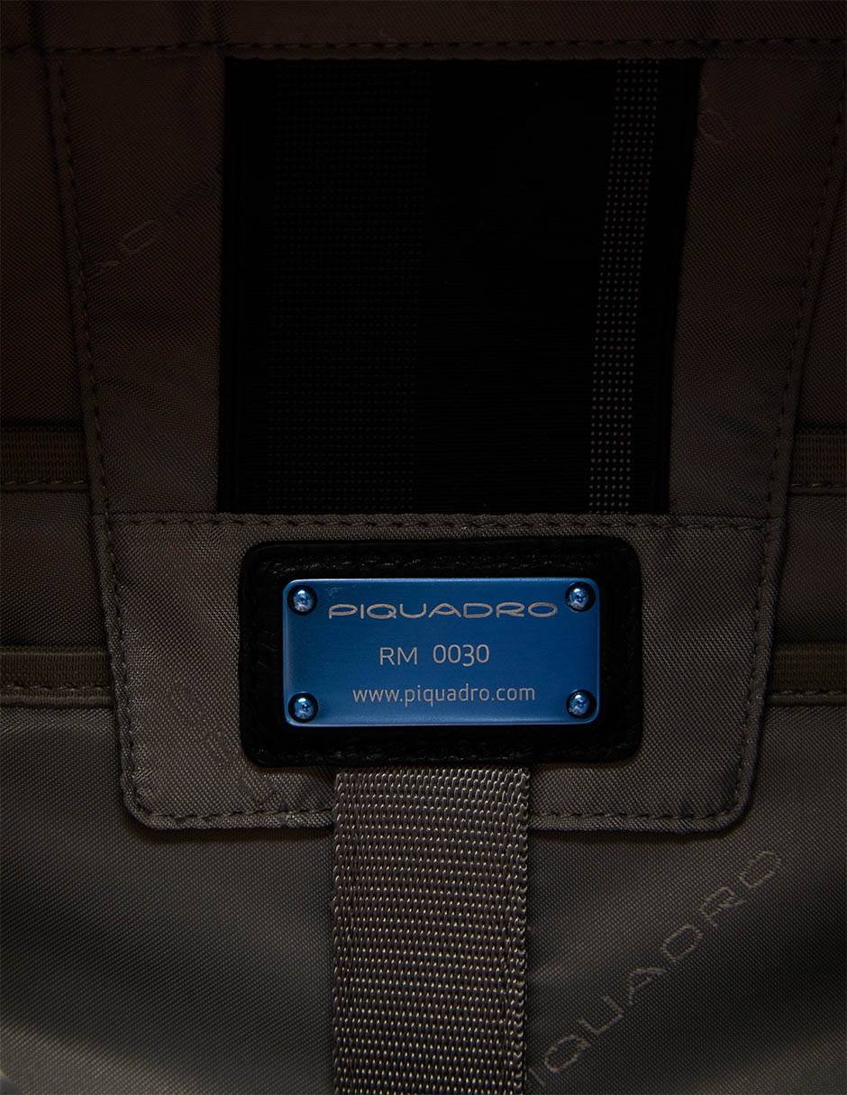 Mochila con portalaptop 4
