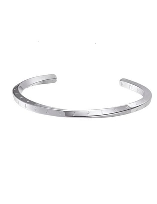 Brazalete con acabado liso