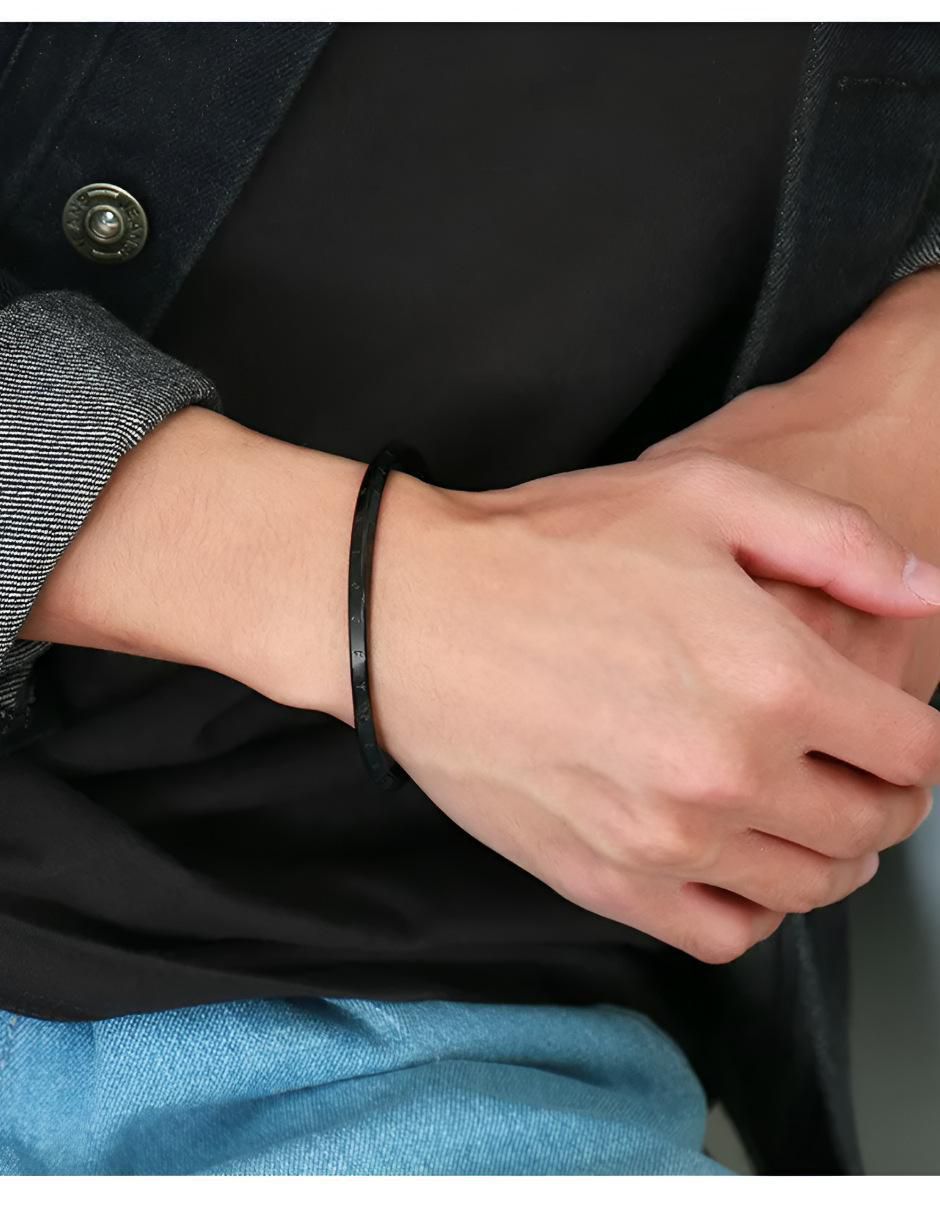 Brazalete Xtllar acabado mate 2