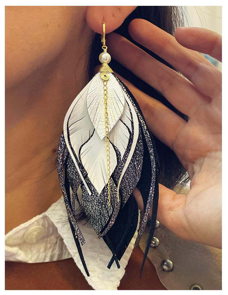 Set de aretes de pluma con acabado baño de oro 3