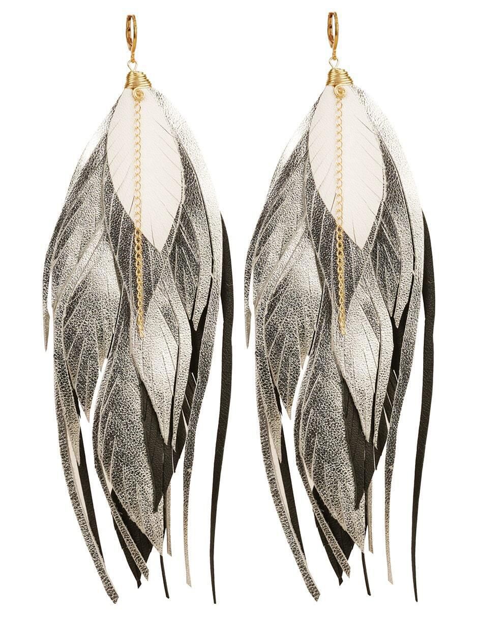 Aretes de pluma de piel 18 K con acabado baño de oro