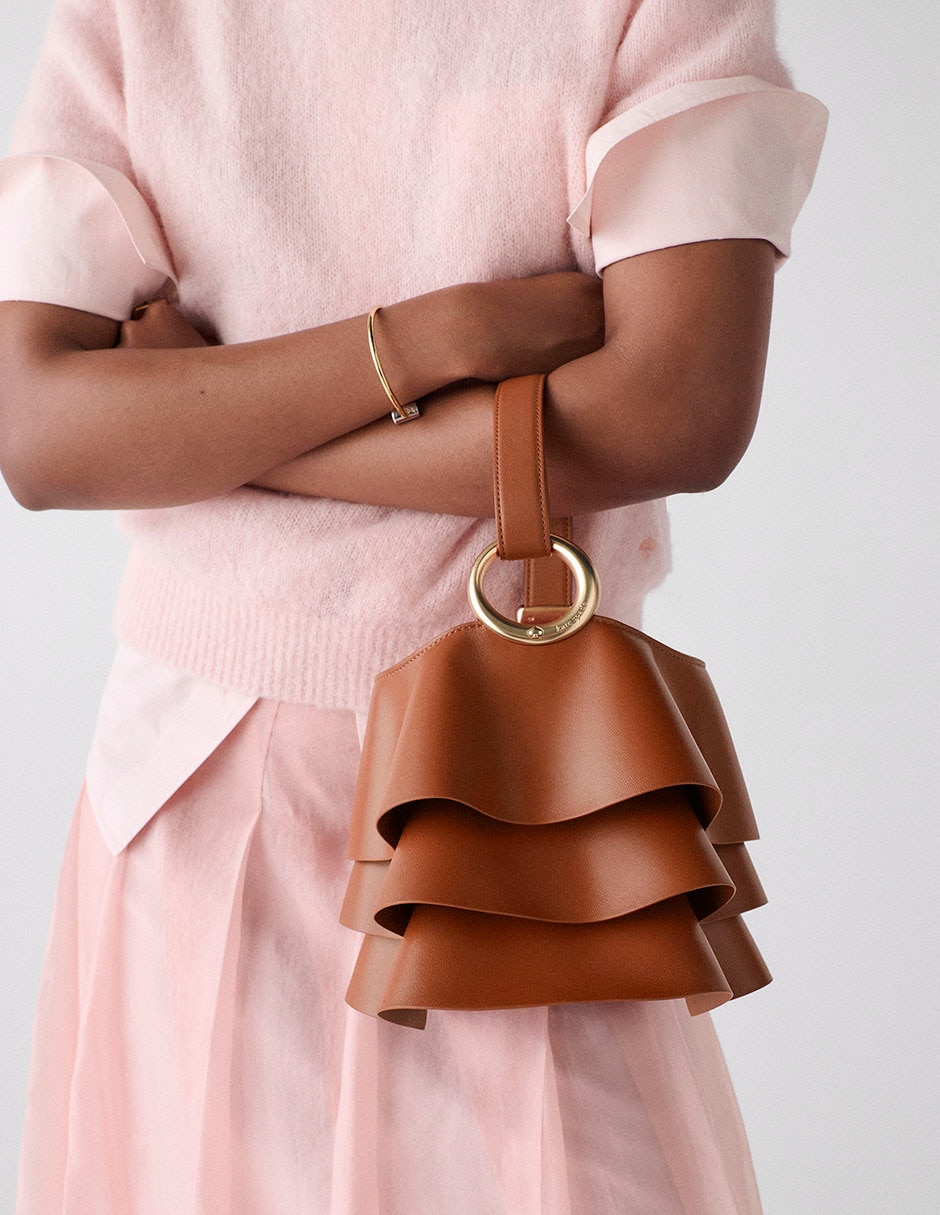 Bolsa bucket de piel para mujer 6