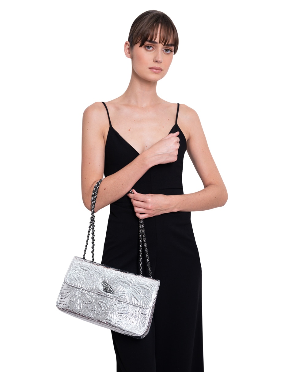 Bolsa crossbody grabado mariposa de piel para mujer 6