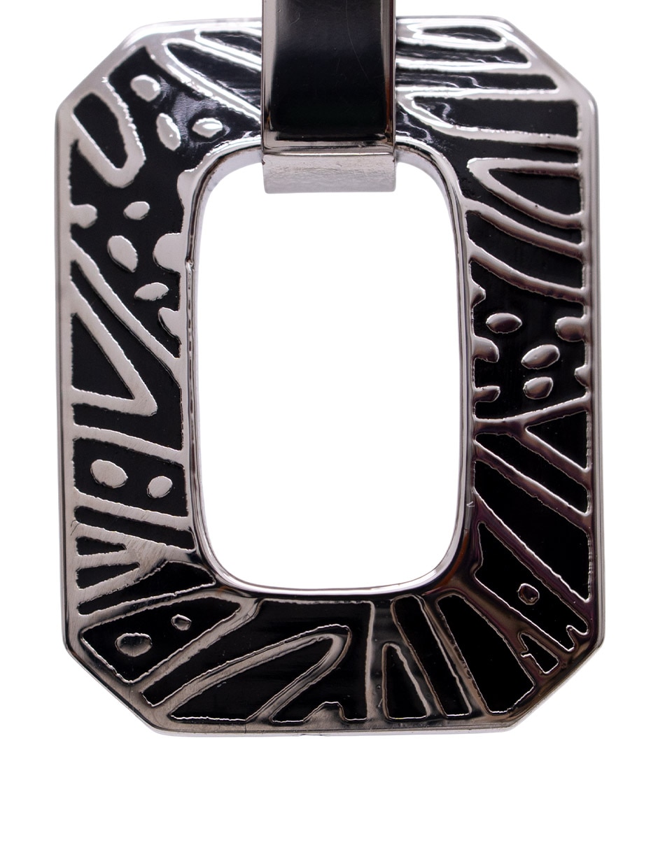 Aretes ovalados Mariposa con acabado esmaltado 2