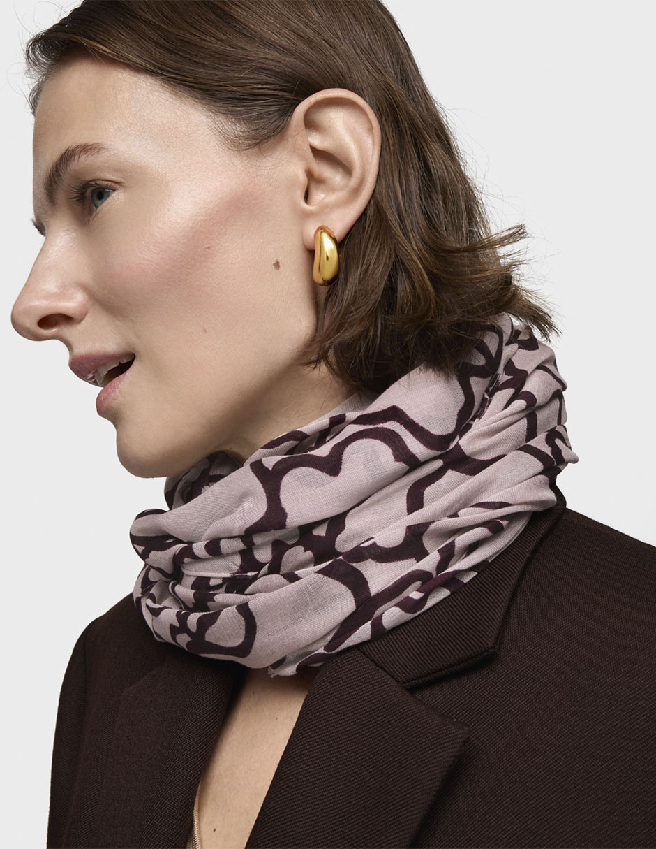 Mascada con estampado logo de viscosa para mujer 2