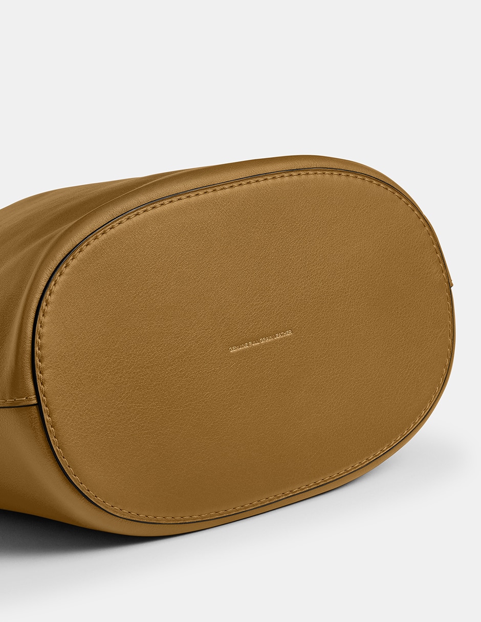 Bolsa shoulder bucket bleecker de piel para mujer Bolsa shoulder bucket bleecker de piel para mujer