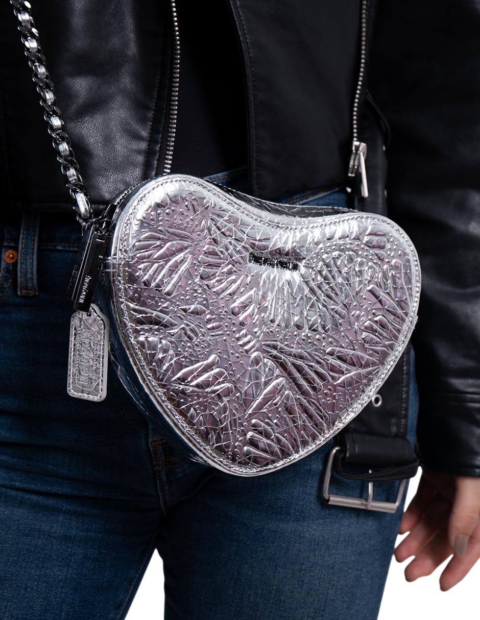 Bolsa crossbody grabado mariposa de piel mujer 3