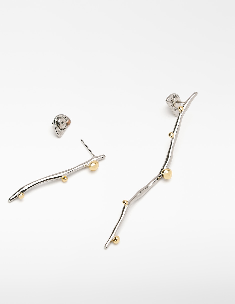 Aretes con acabado plateado 2