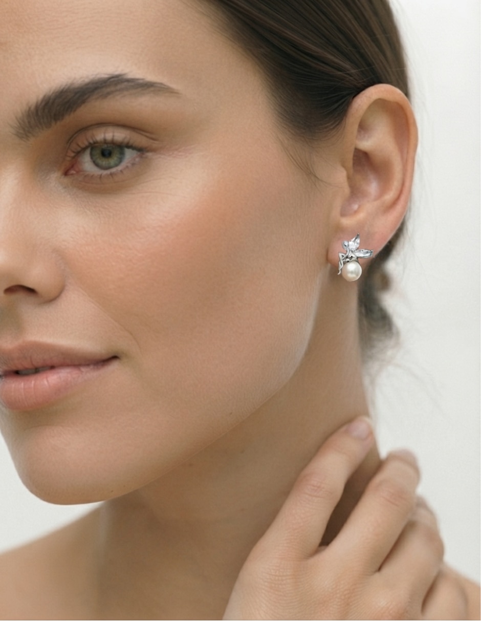 Aretes cortos de plata P 925 con acabado baño de rodio perla con zirconia