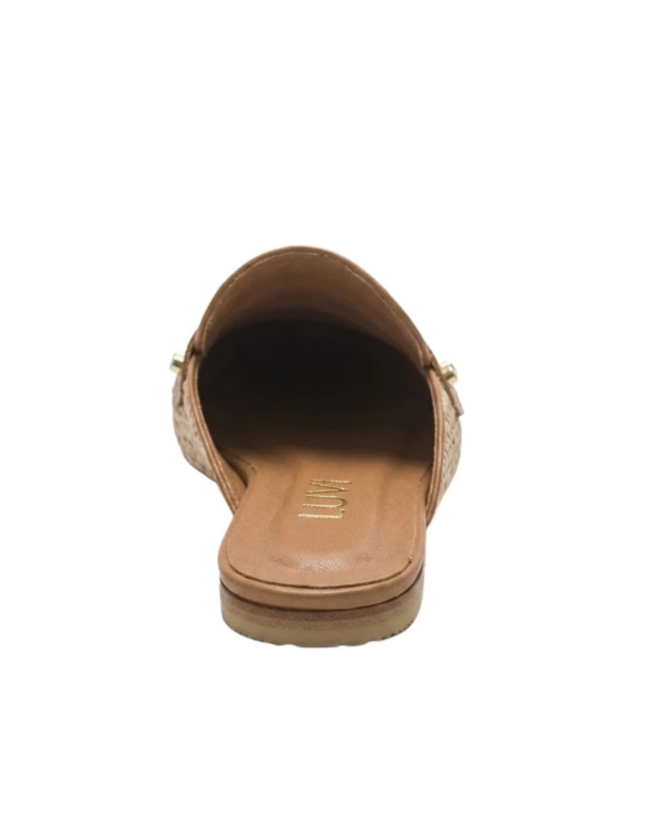 Zueco patrizia de piel para mujer 3